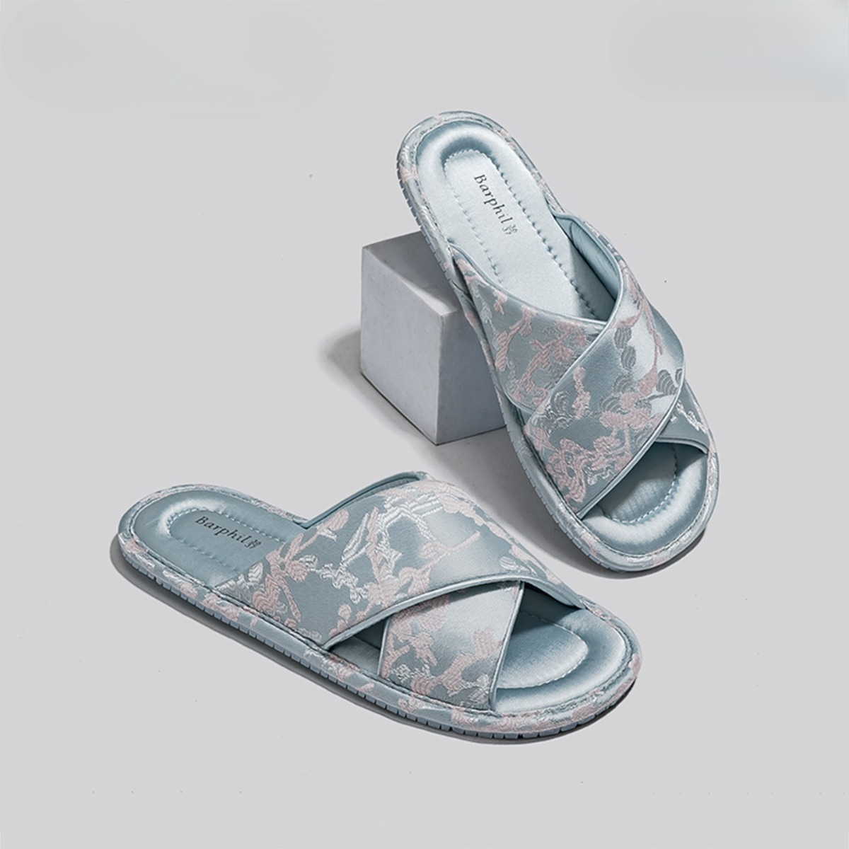 Women'S Shoes Quality - Damskie kapcie materiałowe do domu, nowe