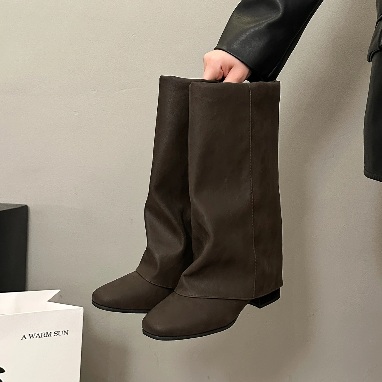 Modne damskie kozaki do kolan  – Knee High Boots Women recenzja i cena